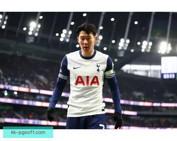 孙兴慜亲临热刺主场开启个人足球学院活动盛典